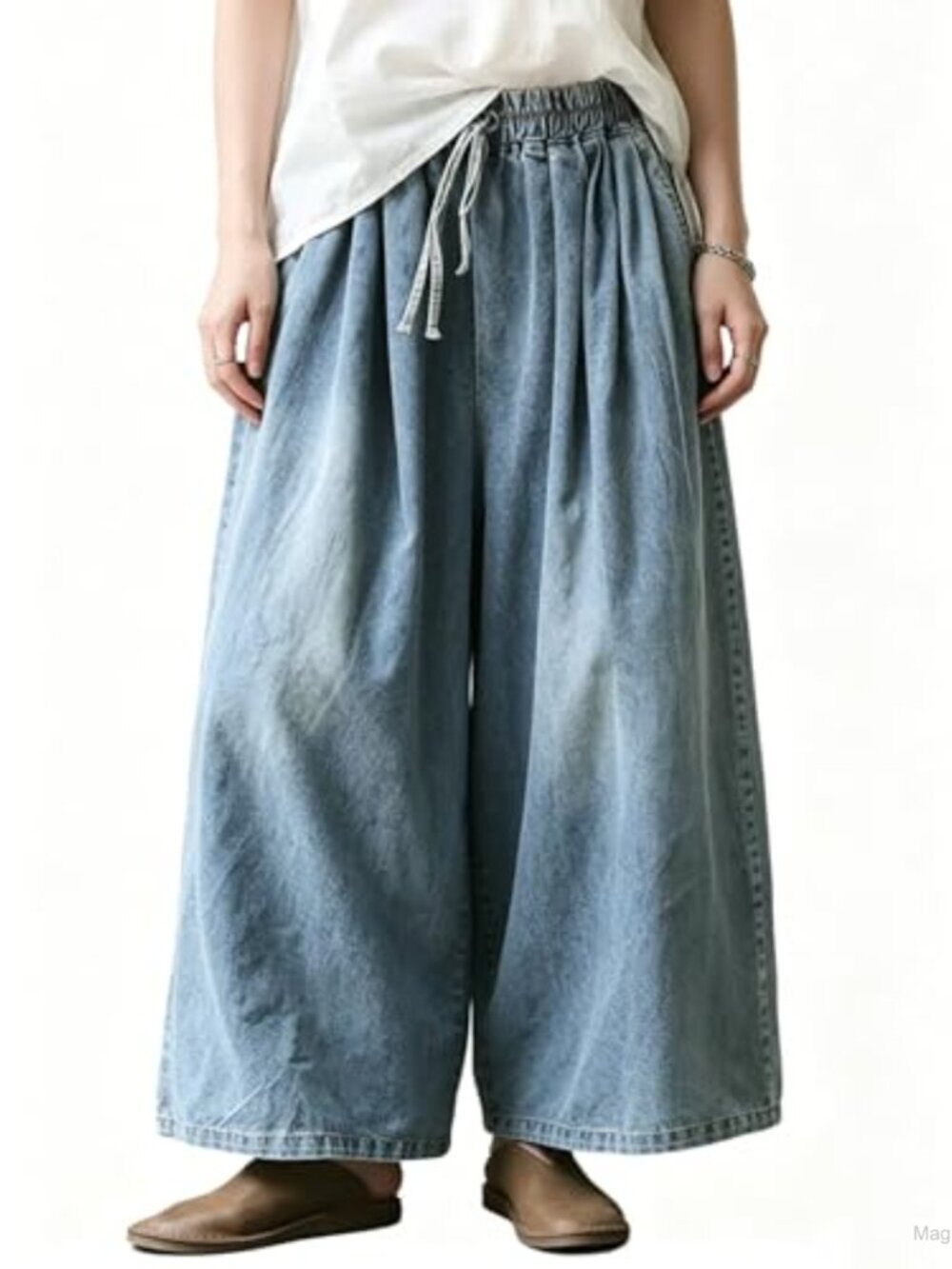 Wide Leg Baggy Plus Size Jeans with Deep Pockets